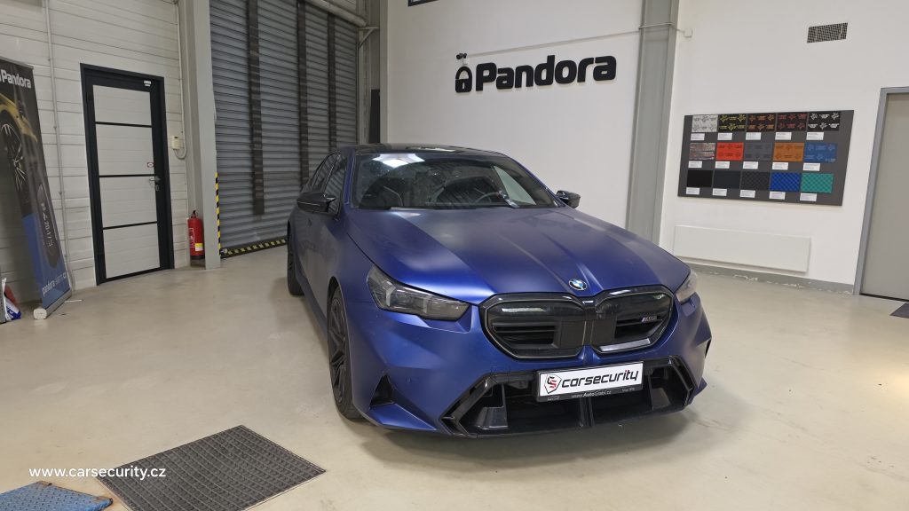 BMW M5 G90
